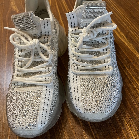 Steve Madden Maxima Sneakers - Picture 2 of 7